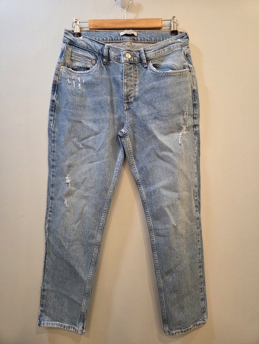 Comma Casual Identity NWOT Distressed Cropped Denim Size 36